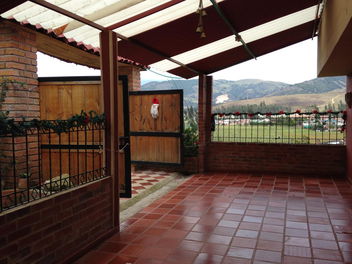 Hostal Casa Lantana Suesca Eksteriør bilde